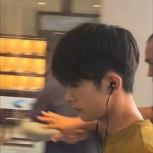 添女人荫蒂免费视频
